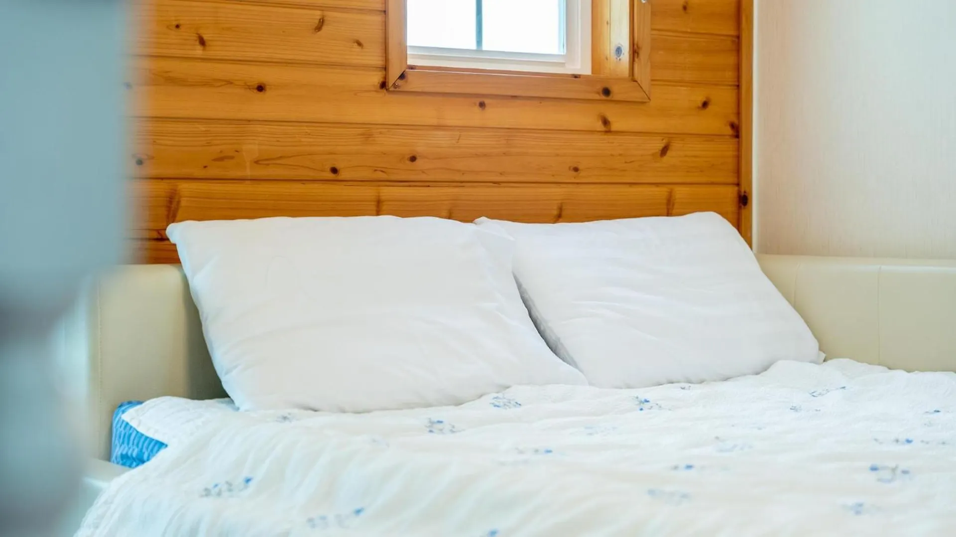 Youngheungdo Roma Spa Pension Incheon Rumah liburan