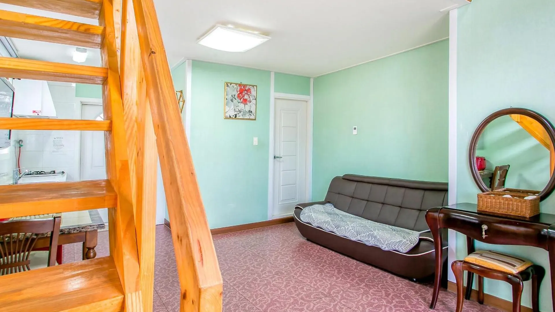 Youngheungdo Roma Spa Pension Incheon 0*,  Korsel