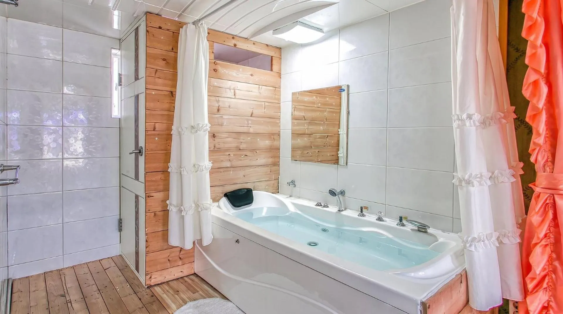 Holiday home Youngheungdo Roma Spa Pension Incheon South Korea