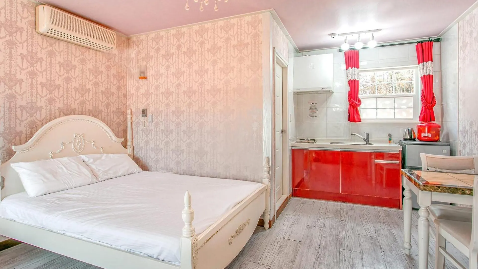 Holiday home Youngheungdo Roma Spa Pension Incheon South Korea